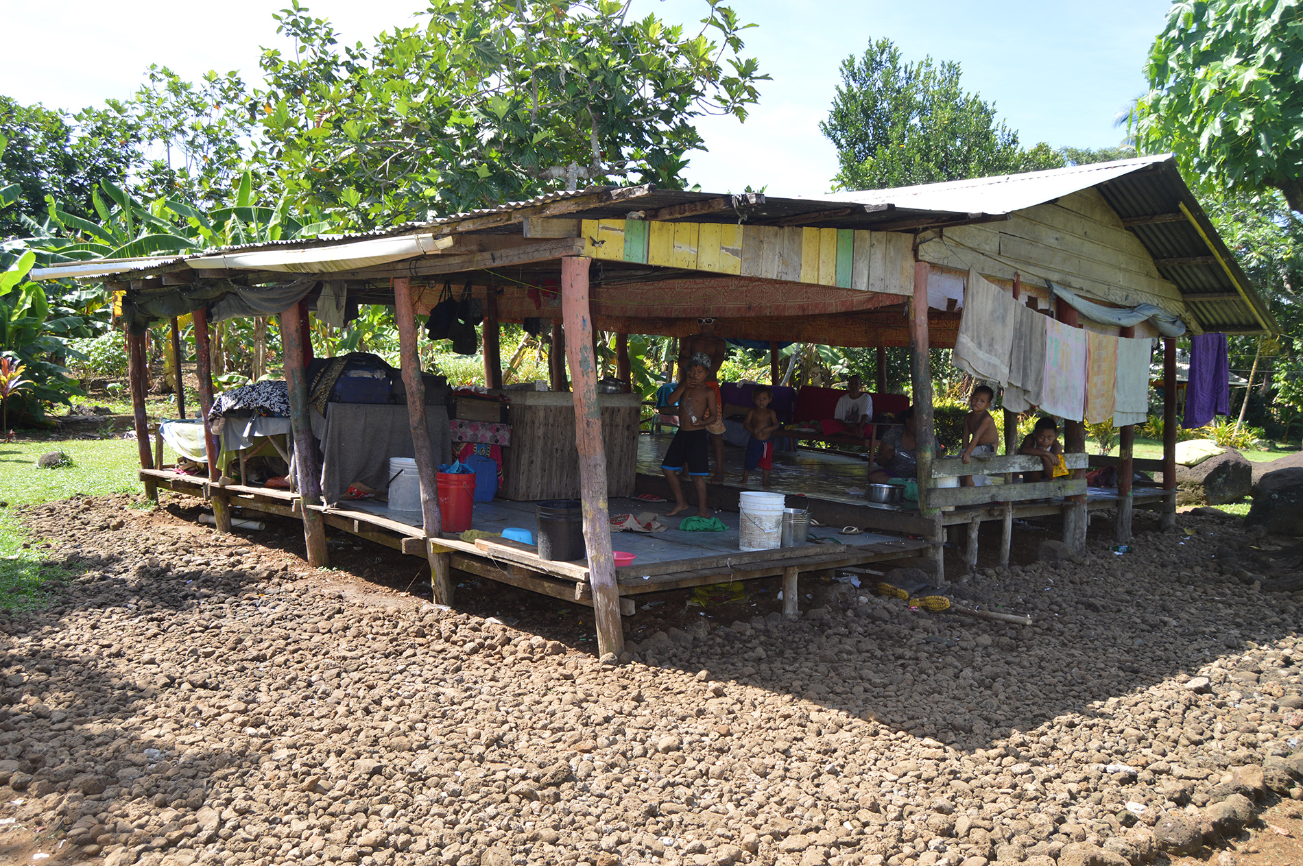 Family struggles for water and money