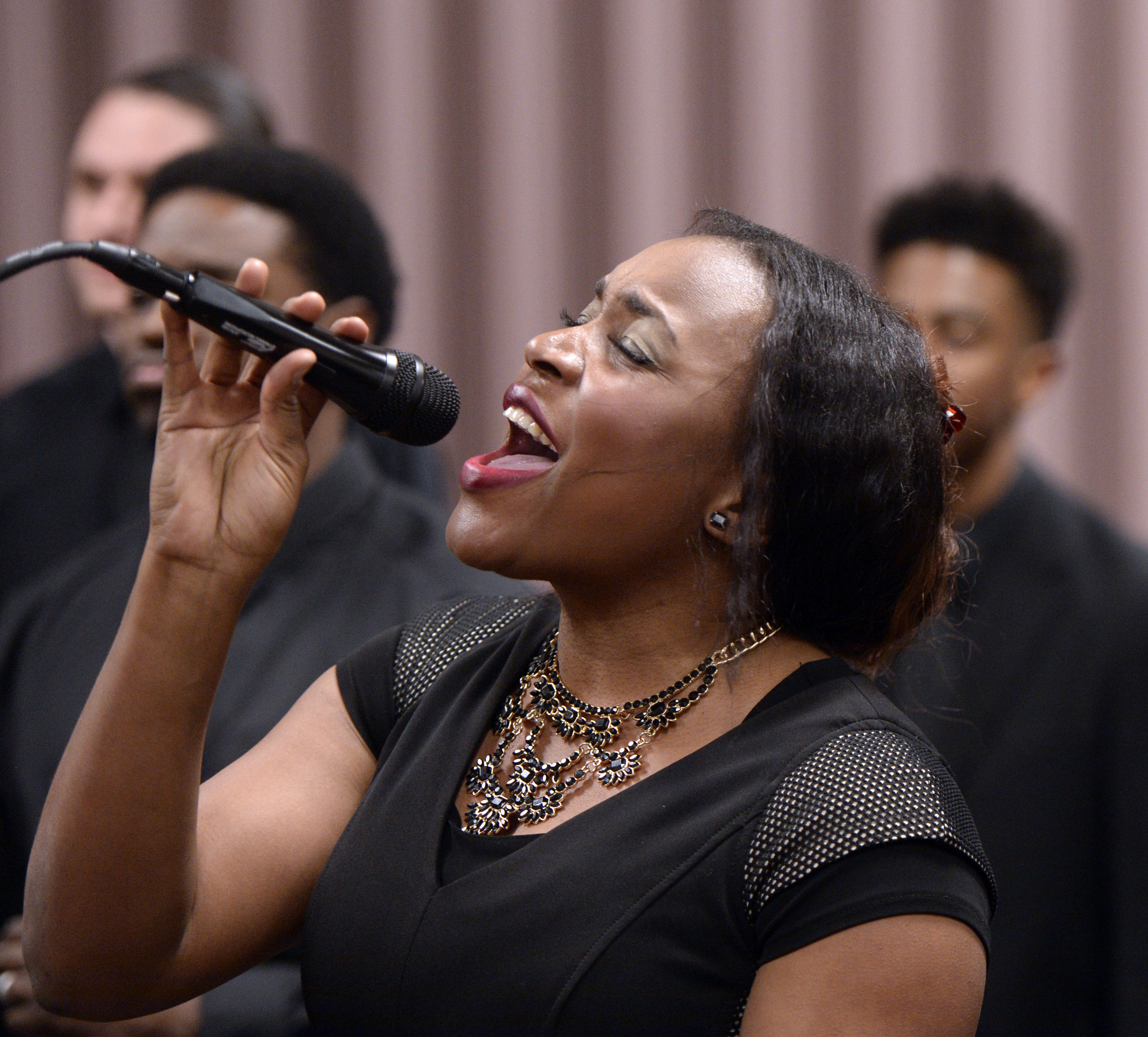 Gospel choir gives new sound to Mormon hymns