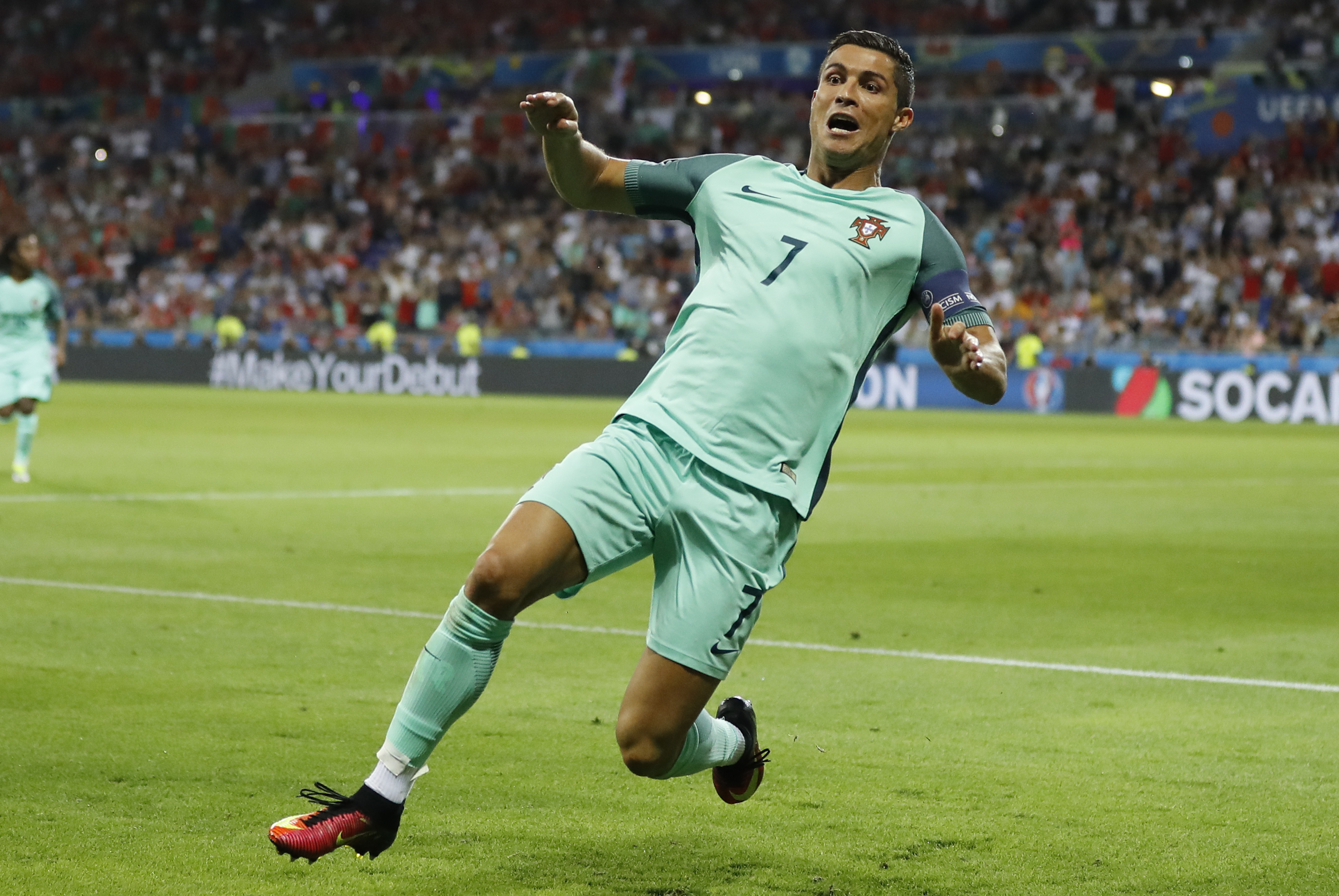 Ronaldo leads Portugal to 2-0 win vs Wales, into Euro final