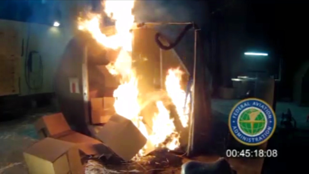 US: Laptops in checked bags pose fire, explosion risk