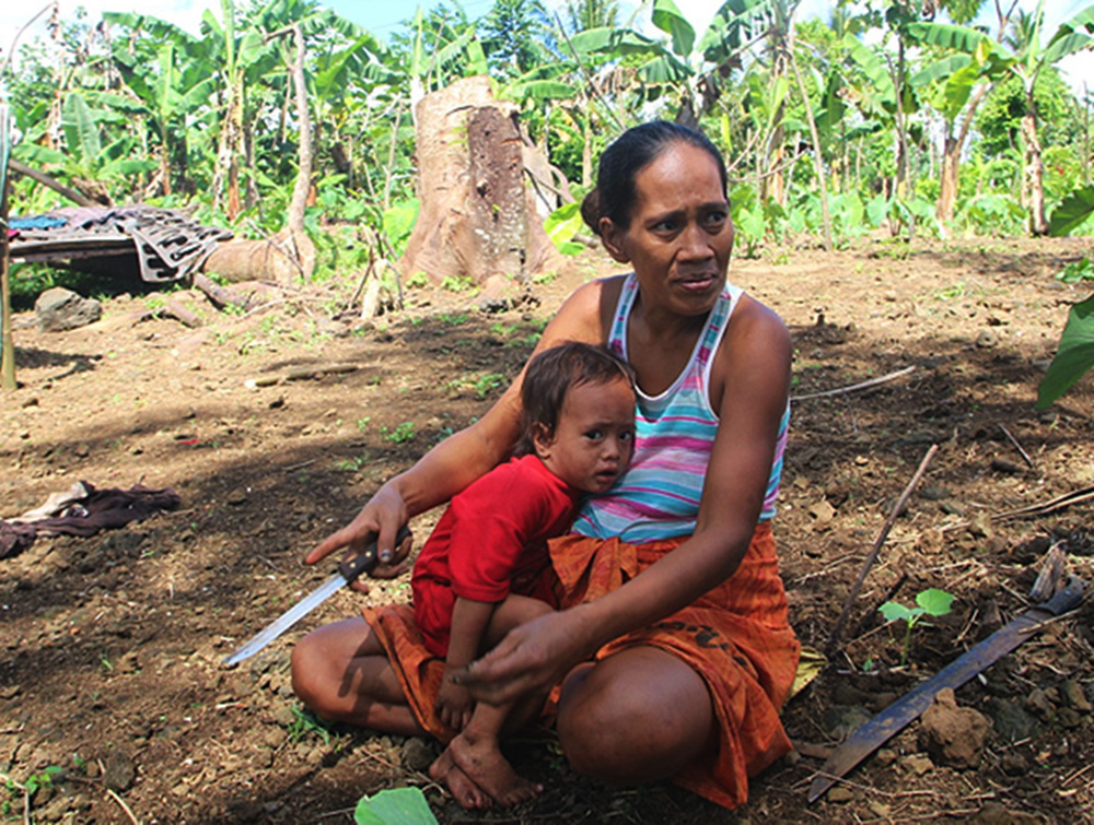 Mother could do with helping hand for children’s school fees