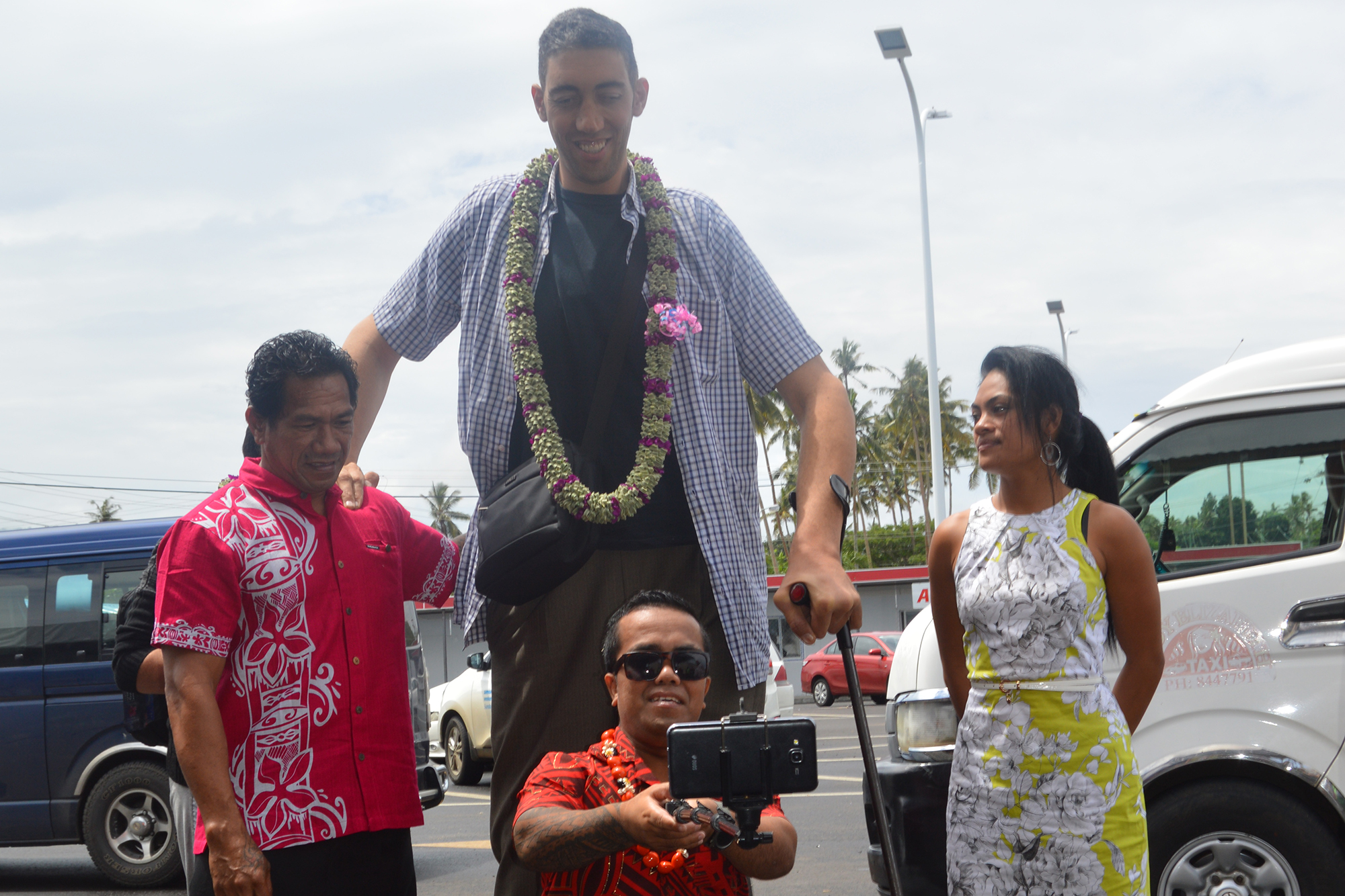 World’s tallest man in Samoa