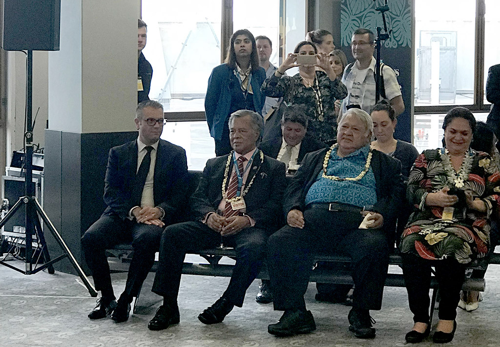 P.M. attends Air Tahiti Nui’s  Dreamliner celebration