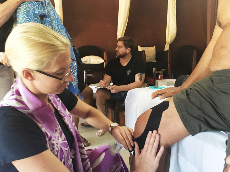 Returning chiropractic clinic a hit in Samoa