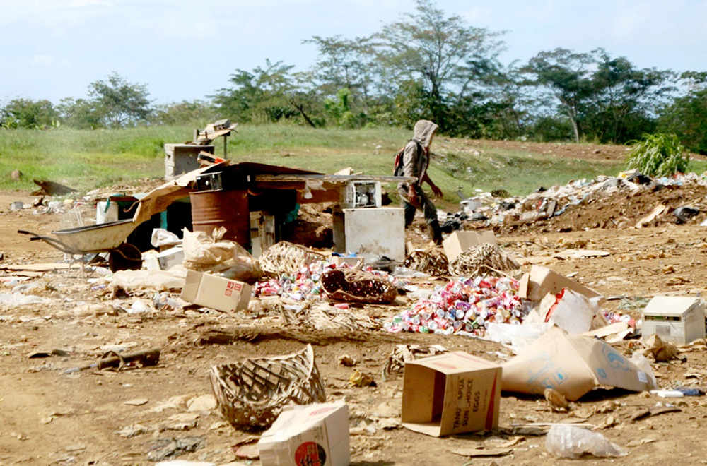 No poverty in Samoa? Check out the children at Tafaigata landfill