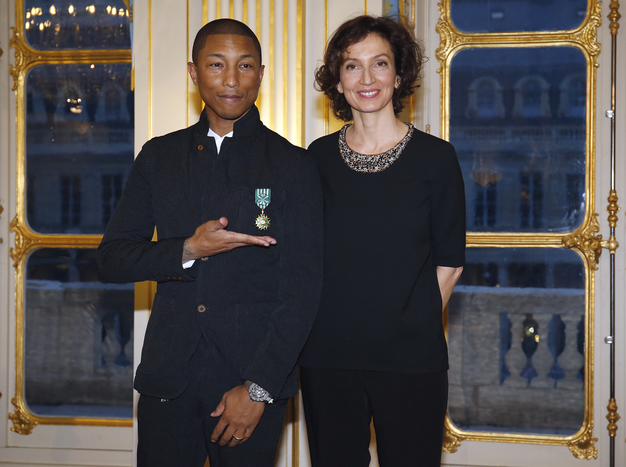 McCartney hits high, pays tribute to George Michael in Paris