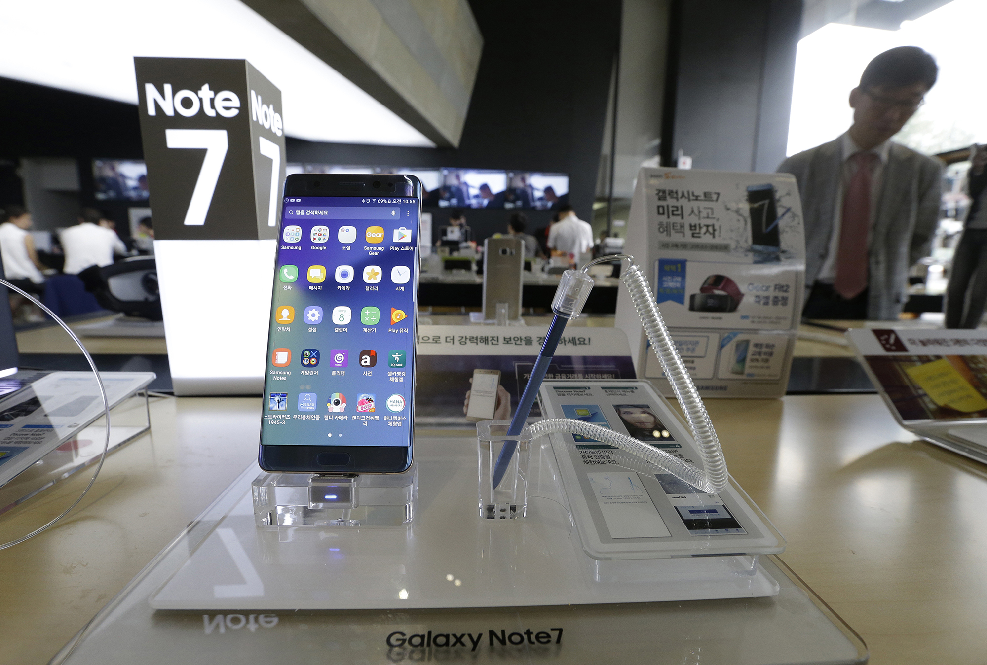 Galaxy Note 7 recall shows challenges of stronger batteries