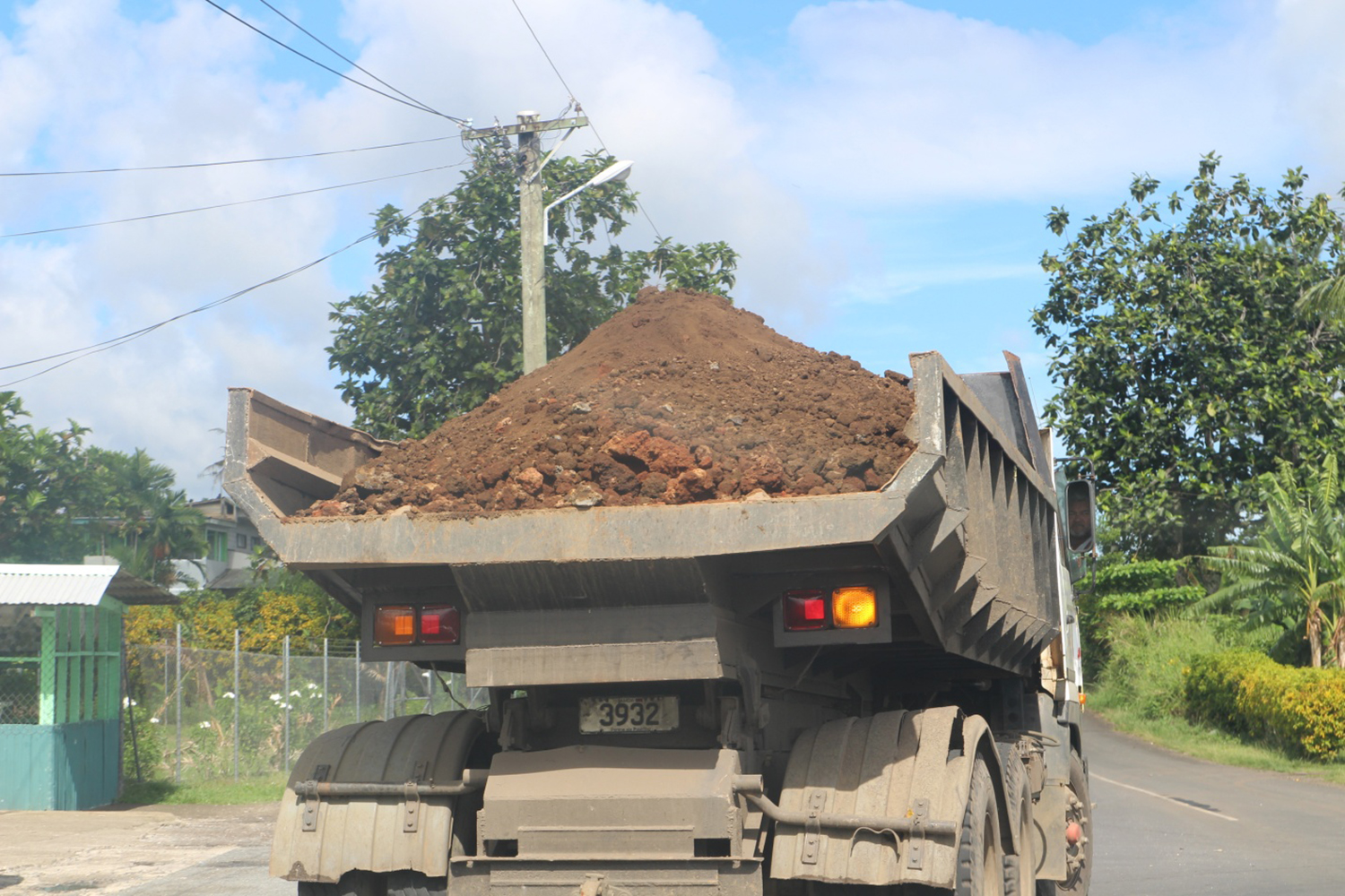 Invisible tailgates, only in Samoa!