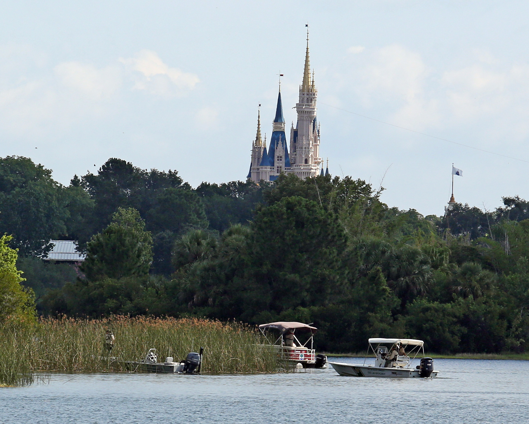 Boy snatched by gator is presumed dead; Disney beaches close