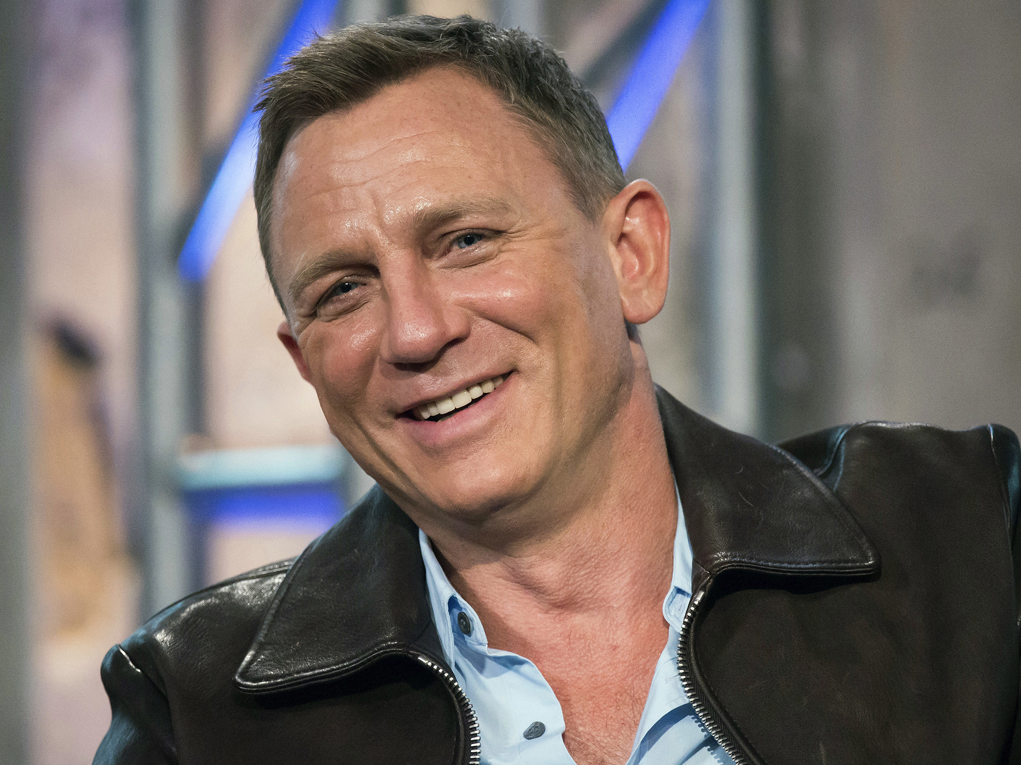 Daniel Craig would James Bond role 'terribly'