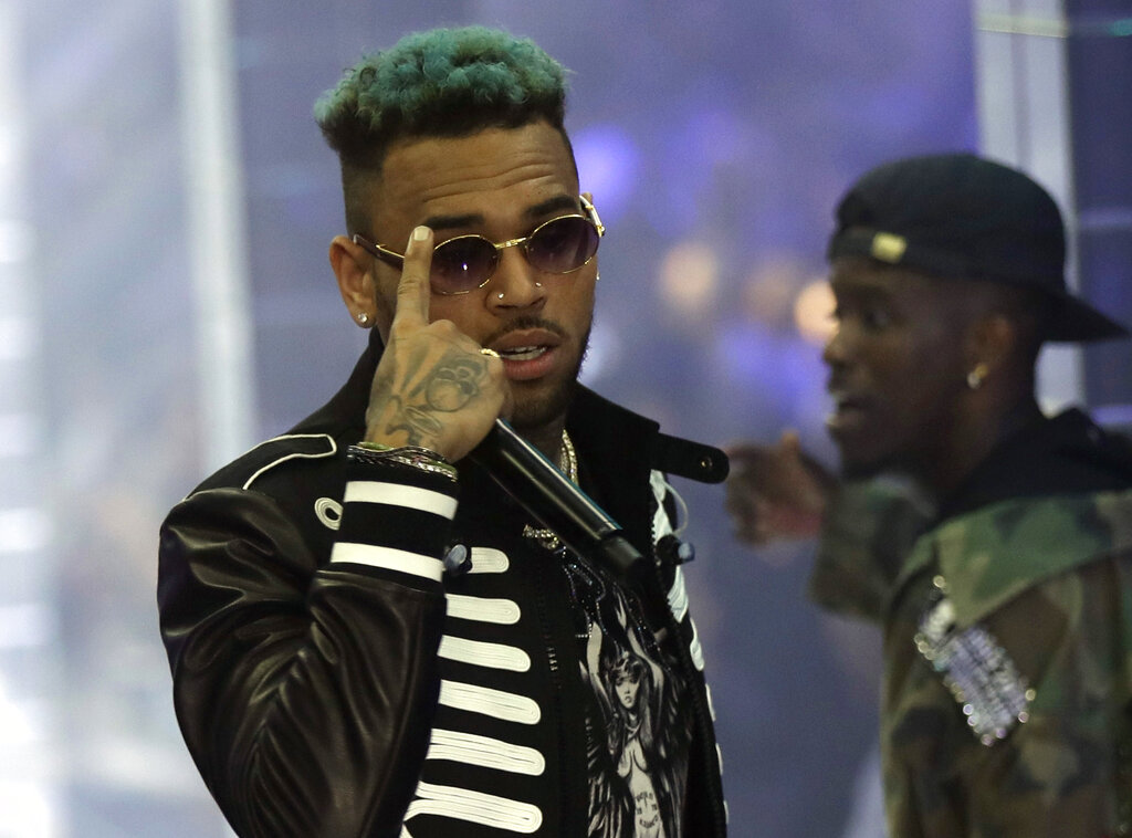 Singer Chris Brown detained in Paris after rape complaint