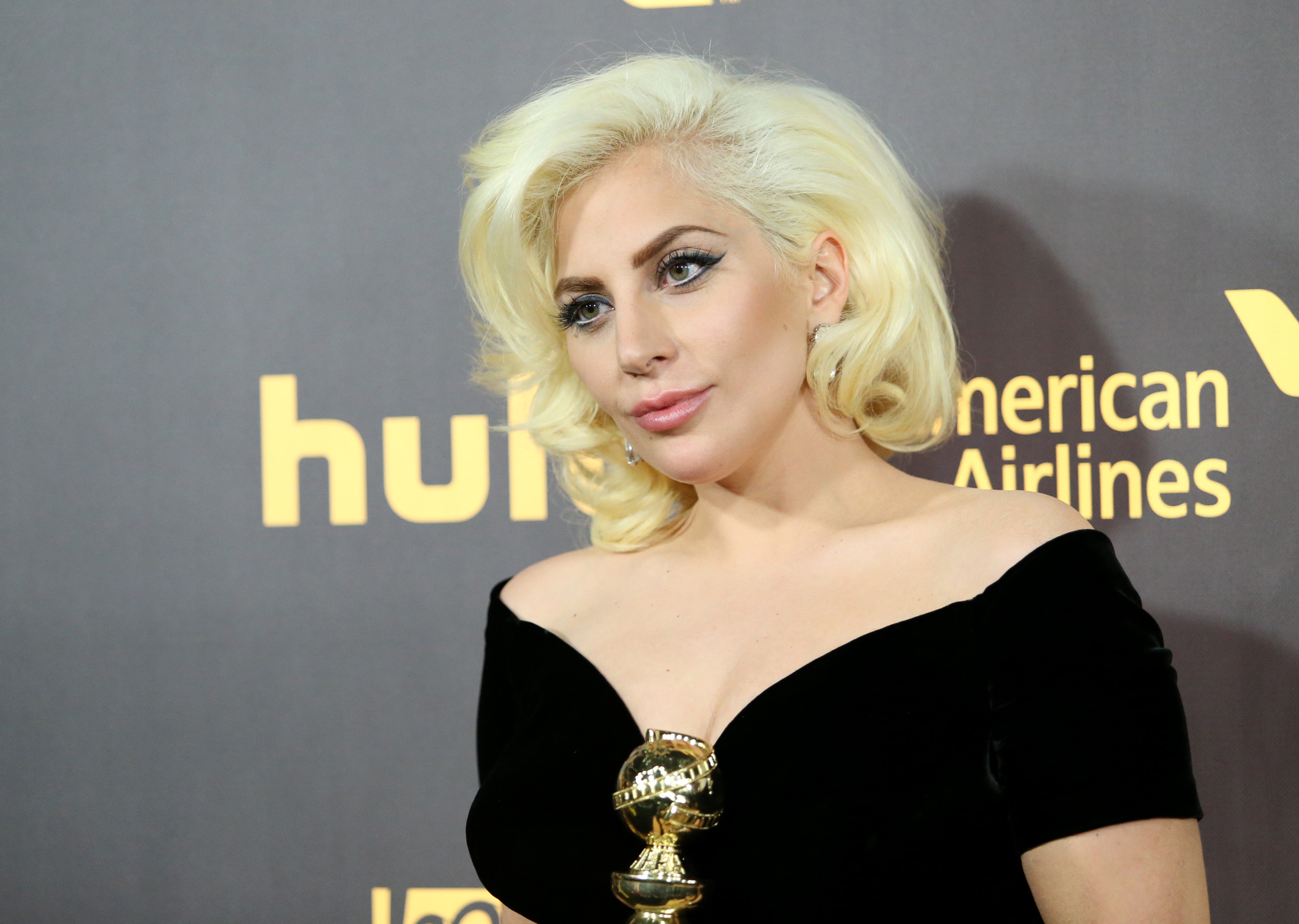 Perry sorry for saying Lady Gaga is falsely credited on song