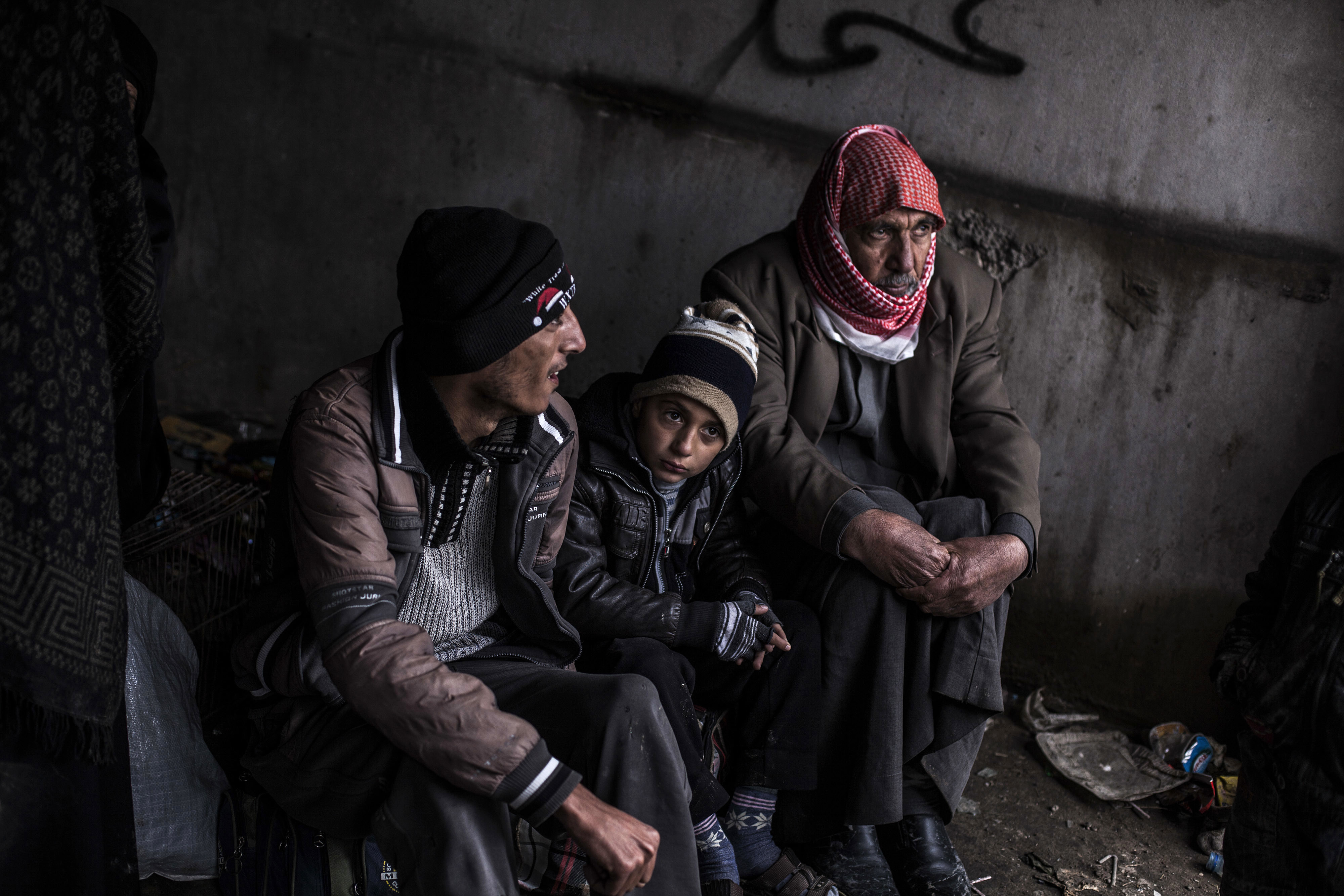 Fight for a Mosul district shows Iraqis' slow, painful slog