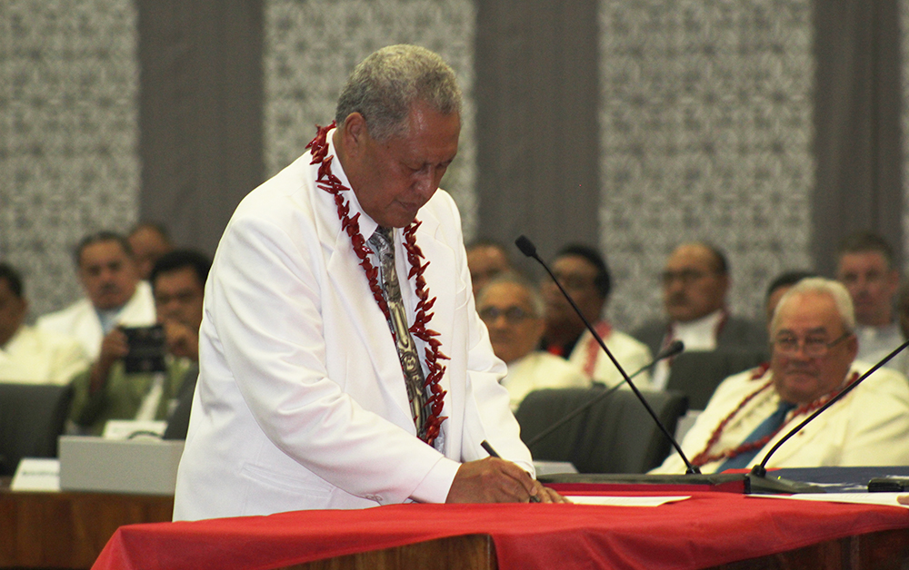 New Head of State takes his oath