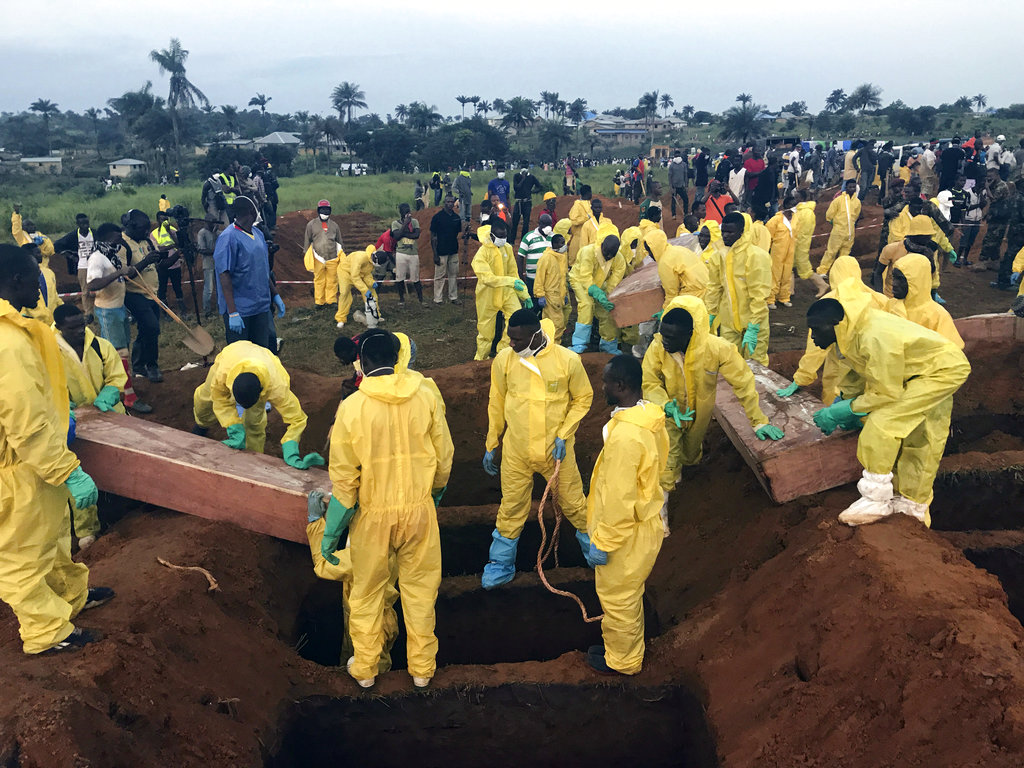 Hospital officals: Nearly 500 dead in Sierra Leone mudslides