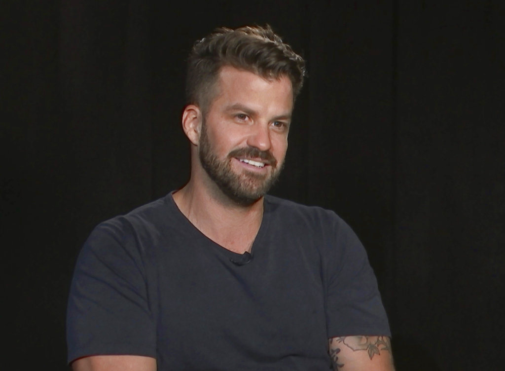 'The Challenge' star Johnny 'Bananas' morphs into a TV host