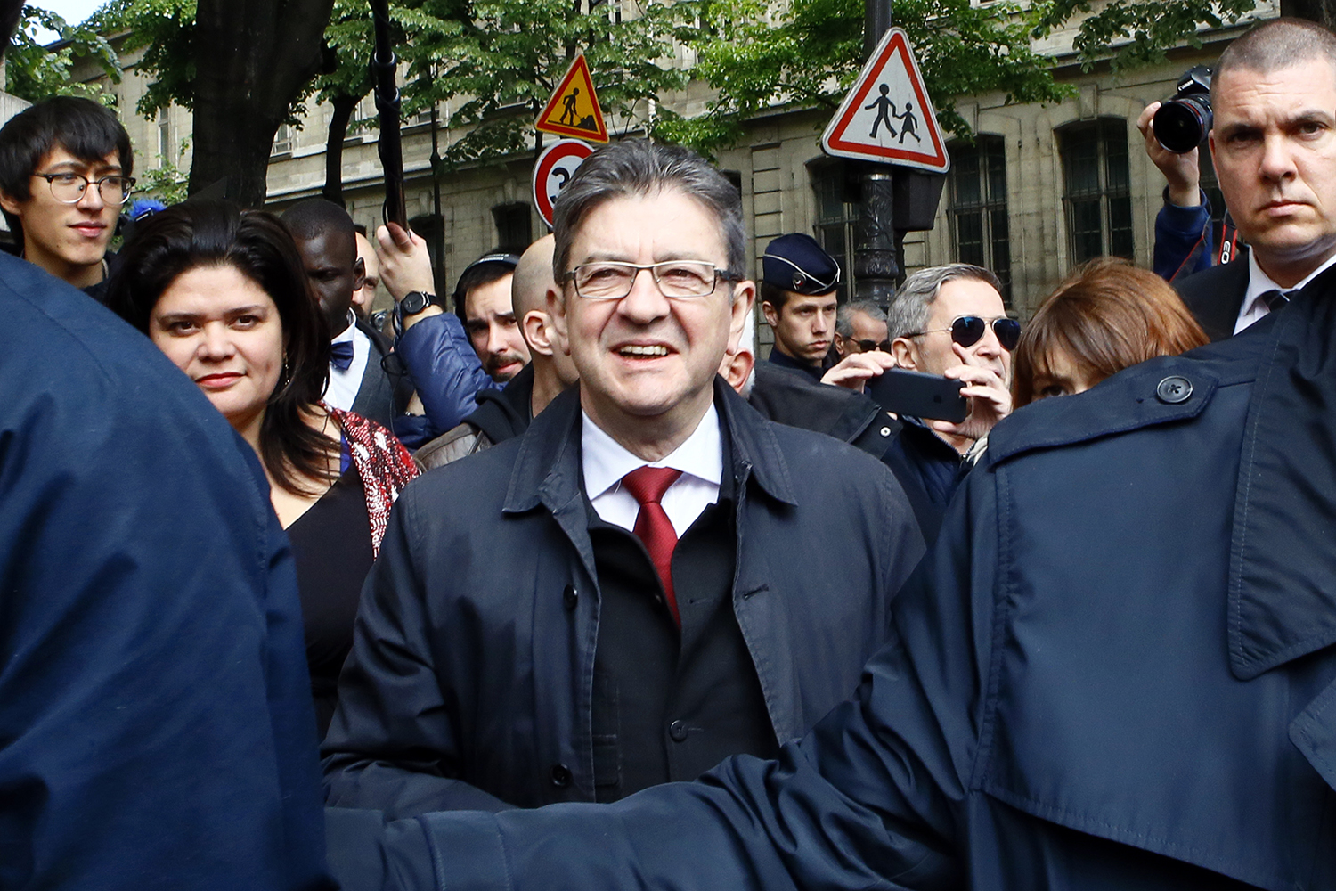 Tight, tense French presidential vote echoes around world