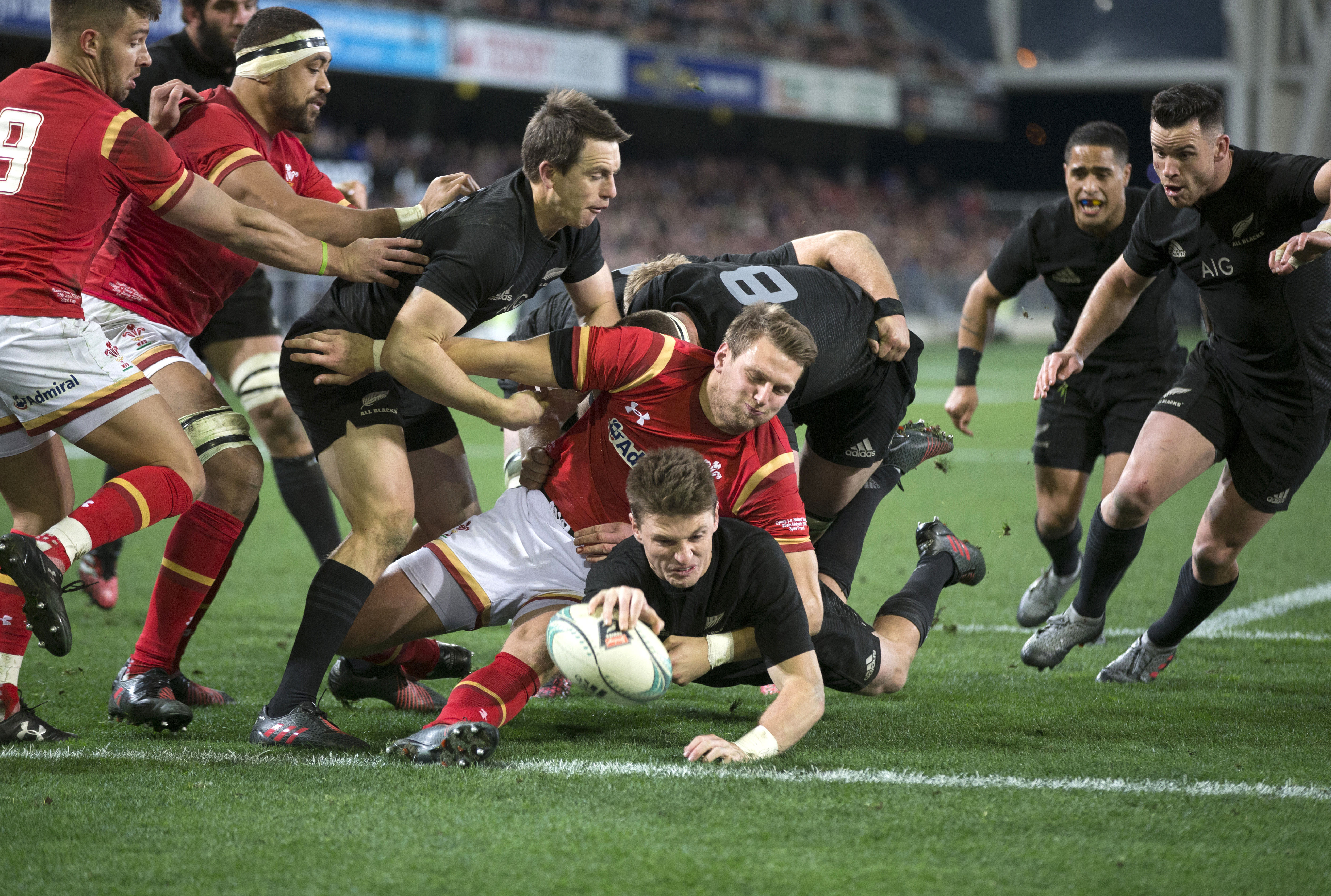 New Zealand beats Wales 46-6 in 3rd test