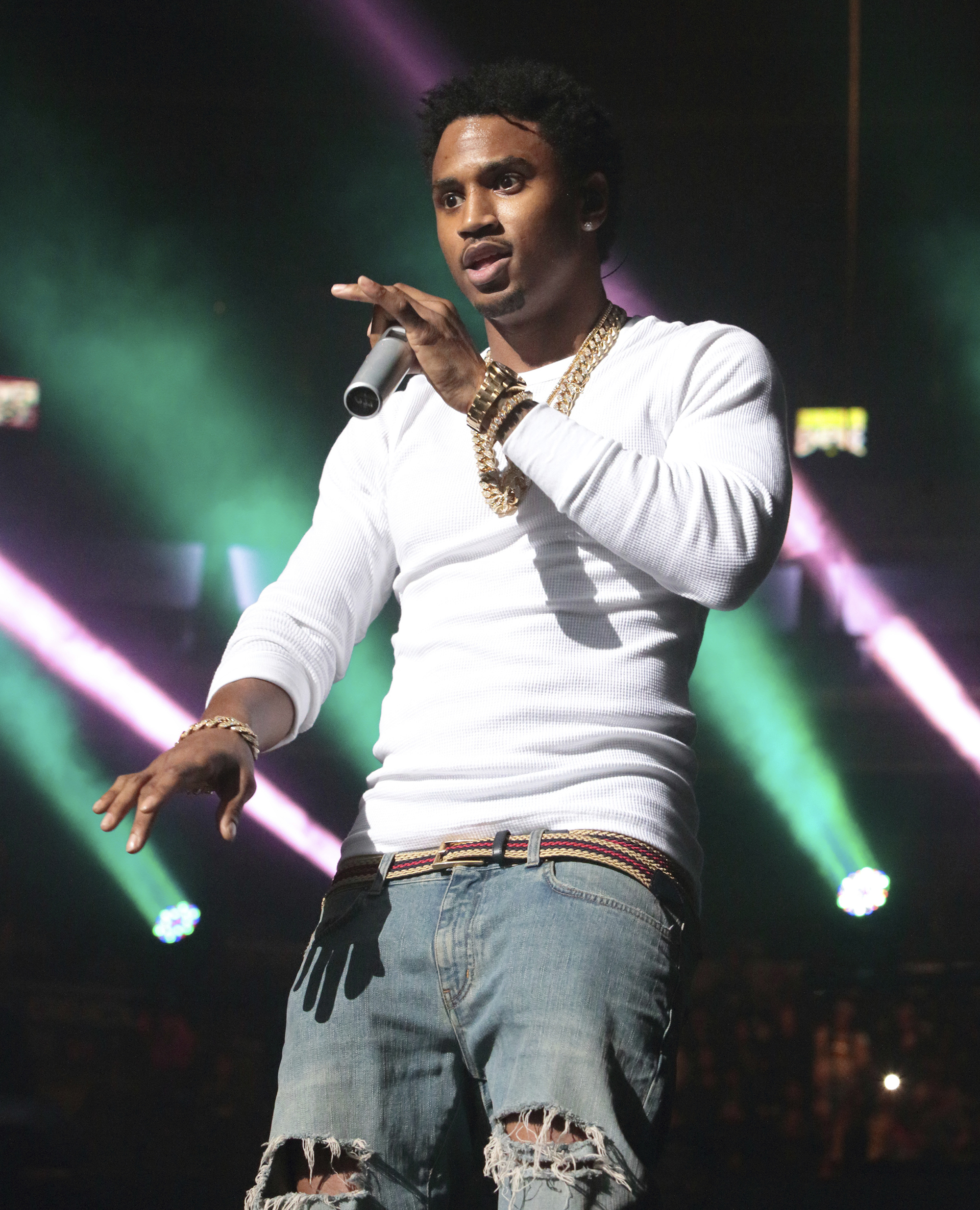 Singer Trey Songz say he was kicked out of Maryland casino
