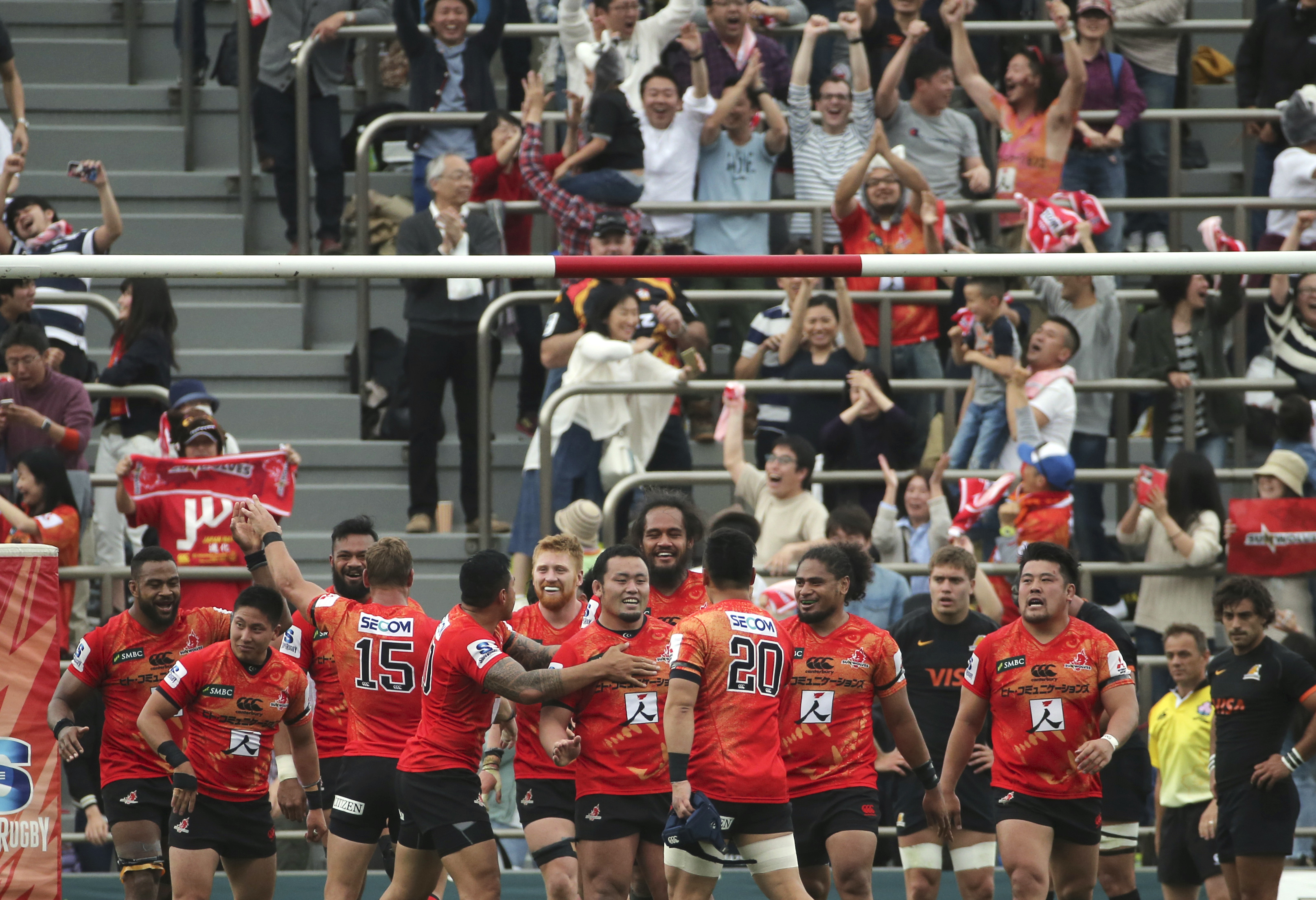 Sunwolves claim 1st win in Super Rugby, Chiefs still top