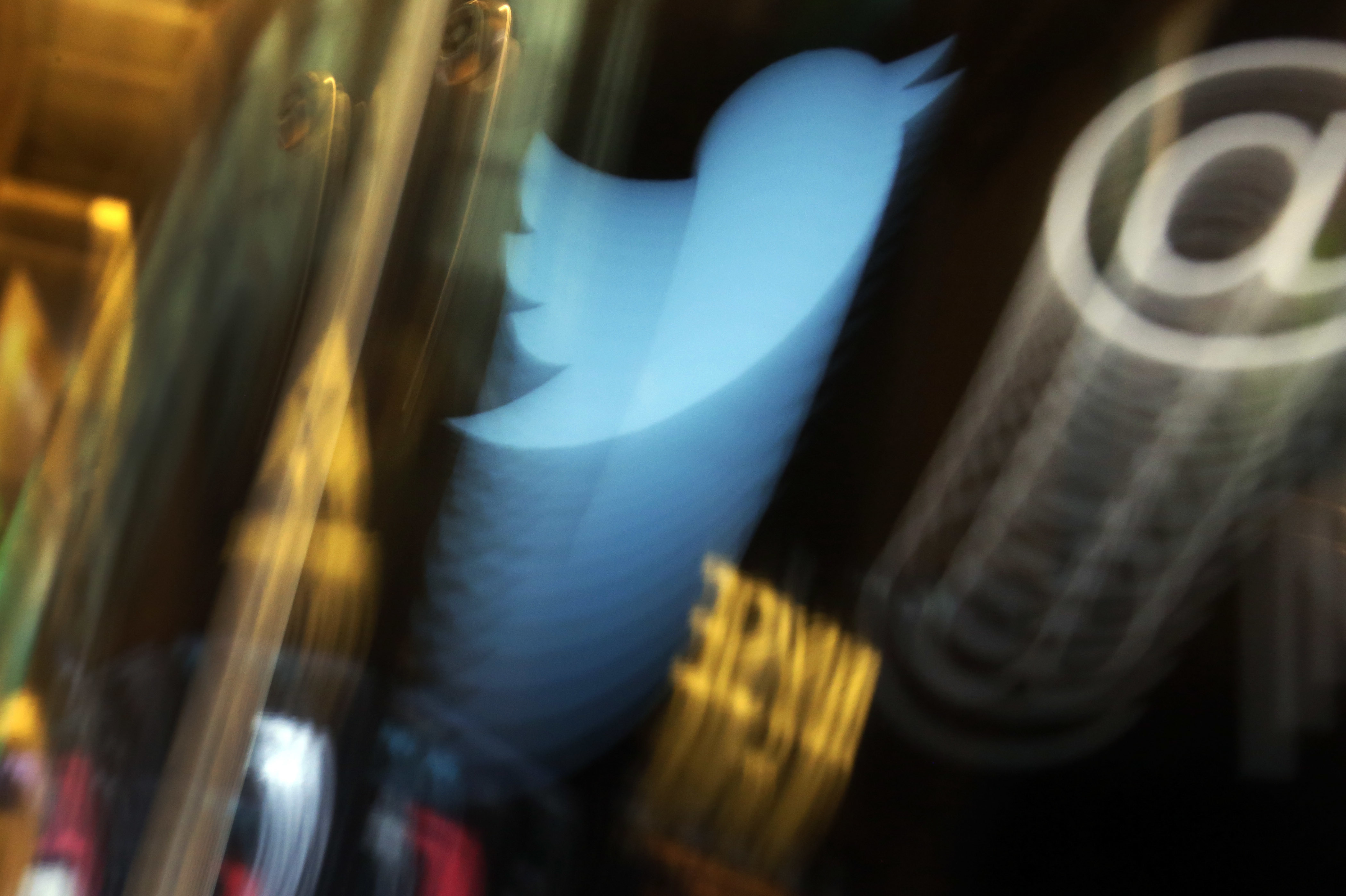 Twitter's 140 character limit _ time to ditch it?
