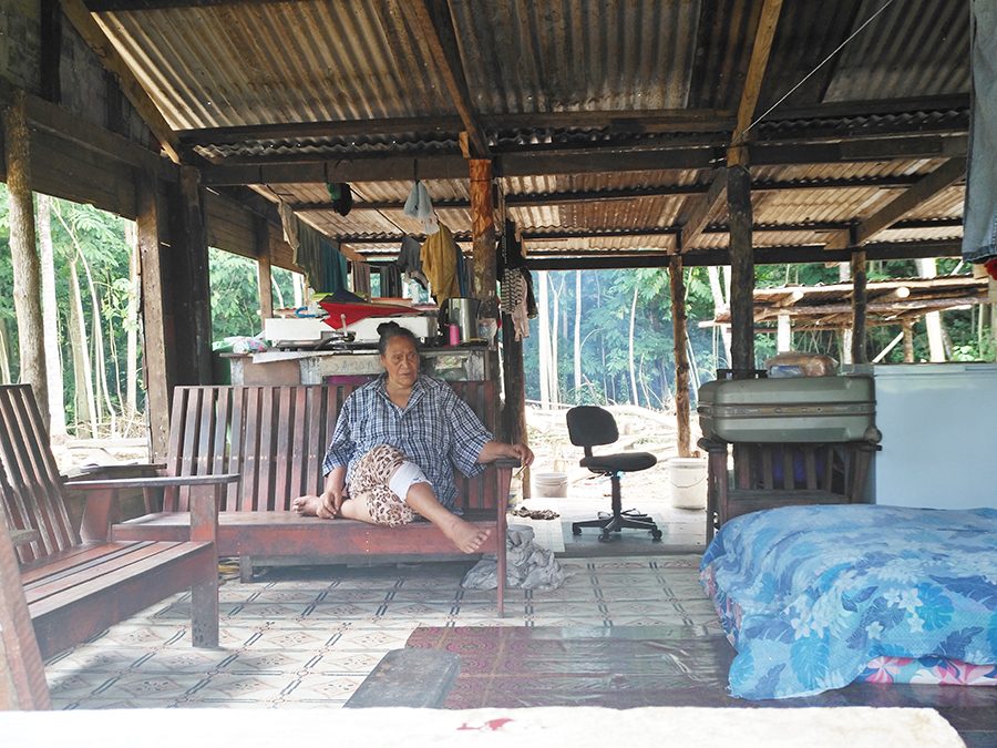 Mother needs water tank help