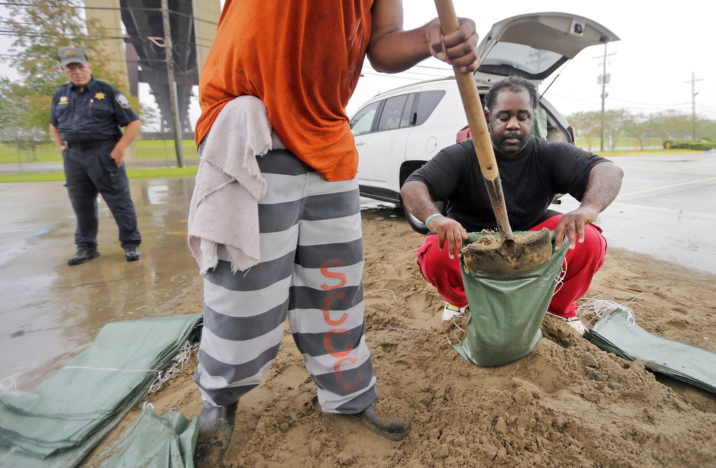 Hurricane Nate speeds toward US Gulf Coast landfall