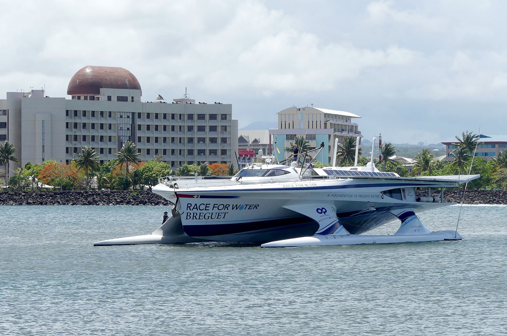 Race for Water Odyssey docks in Apia