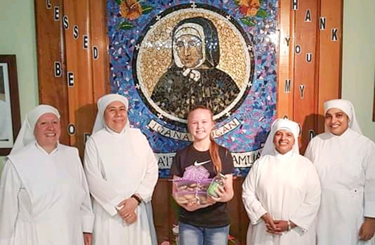 Seirosa makes $2000 donation