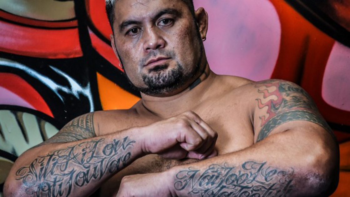 Super Samoan beats the bank