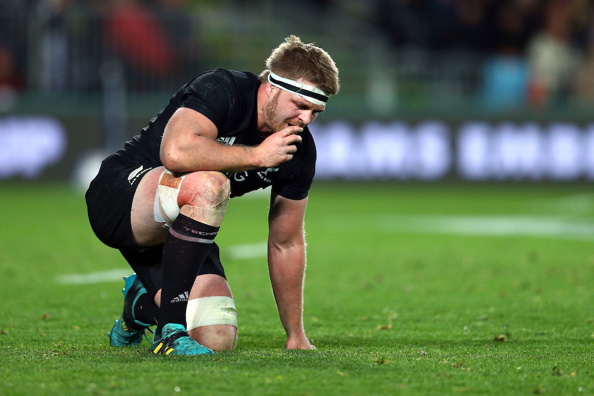  All Blacks flanker Cane has surgery for neck fracture
